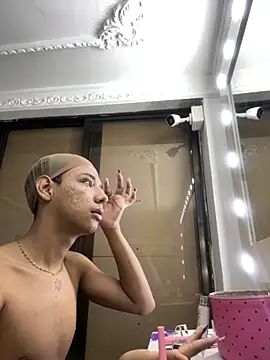 SwettRenata  online show from October 13, 2025, 11:45 am