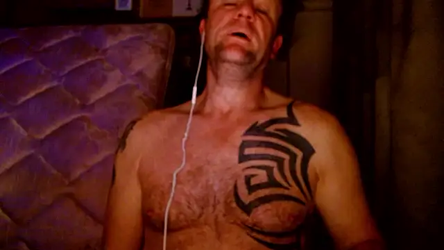 Snapshot of Yournaughty chatting on February 2, 2026, 5:39 am Yournaughty online show from February 2, 2026, 5:39 am