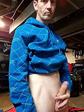 Sampzon online show from February 28, 2026, 10:42 pm