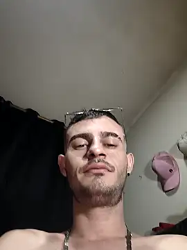 bigcockwhite777 online show from November 26, 2025, 10:43 pm