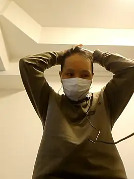 xneko  online show from February 5, 2026, 3:24 am