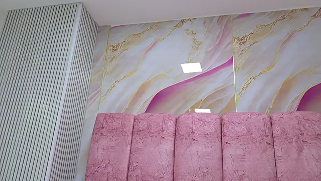 Snapshot of emmacurvy chatting on July 16, 2026, 3:03 am emmacurvy online show from July 16, 2026, 3:03 am
