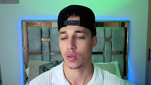 orionblaze69  online show from October 19, 2025, 8:17 am