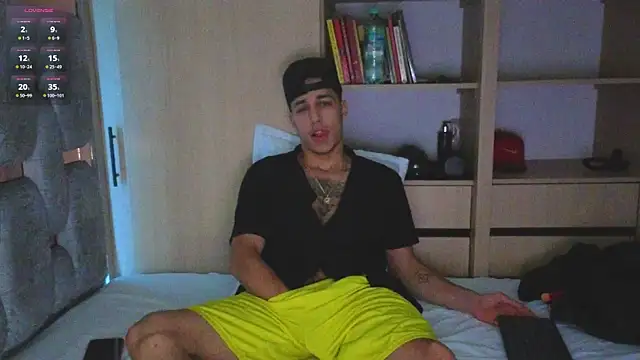 Snapshot of orionblaze69_ chatting on December 18, 2025, 9:14 am orionblaze69 online show from December 18, 2025, 9:14 am