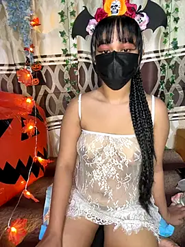 Ariana  Marie online show from October 31, 2025, 3:25 am