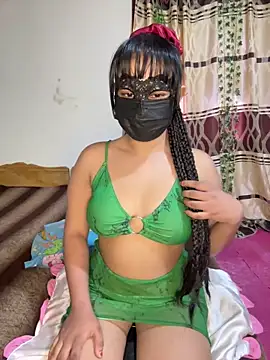 Ariana  Marie online show from December 2, 2025, 10:06 am