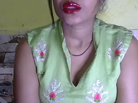 Snapshot of hotee_bhabi chatting on November 10, 2025, 2:00 pm hotee bhabi online show from November 10, 2025, 2:00 pm