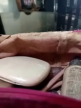 Fernanda30 online show from November 5, 2025, 11:57 am