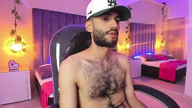 Ryan Jackson  online show from December 5, 2025, 4:55 am