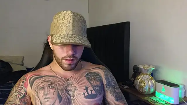 Ades Lowe online show from April 29, 2026, 5:55 am