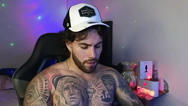 Ades Lowe online show from March 27, 2026, 5:49 am