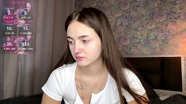 LoraDavi online show from March 24, 2026, 5:51 am