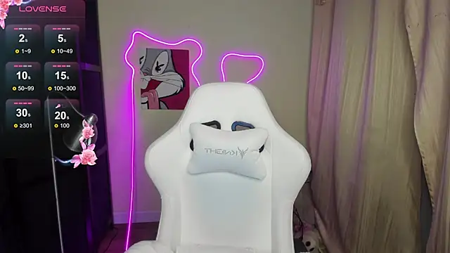 ShalinaMontana online show from November 7, 2025, 3:27 pm