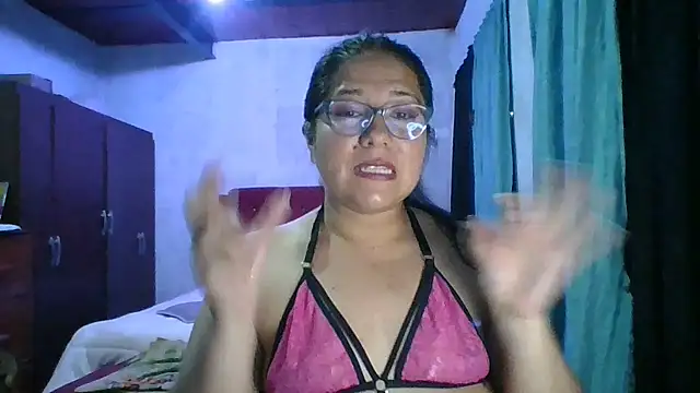 scarlett widow  online show from November 15, 2025, 2:59 am