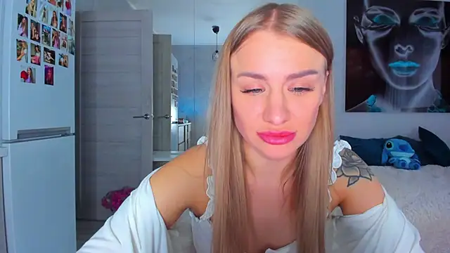 MashaFromRussia   online show from November 27, 2025, 9:21 am