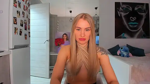 MashaFromRussia   online show from December 20, 2025, 10:18 am