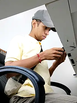 Oqui online show from February 24, 2026, 6:53 pm