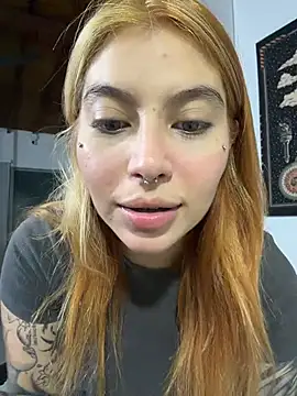 Snapshot of YunoRose_ chatting on July 18, 2026, 2:53 am YunoRose online show from July 18, 2026, 2:53 am