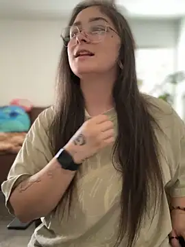 Alix Valentine online show from October 10, 2025, 5:47 pm