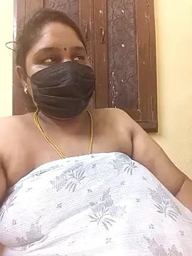 Snapshot of Villageanuty chatting on November 3, 2025, 5:56 am Villageanuty online show from November 3, 2025, 5:56 am