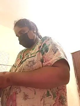 Snapshot of Villageanuty chatting on October 18, 2025, 6:59 am Villageanuty online show from October 18, 2025, 6:59 am