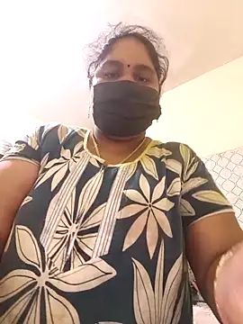 Snapshot of Villageanuty chatting on November 13, 2025, 4:49 am Villageanuty online show from November 13, 2025, 4:49 am