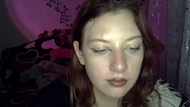 Lily Ember online show from November 12, 2025, 7:40 pm