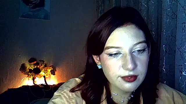 Lily Ember online show from October 6, 2025, 5:13 pm