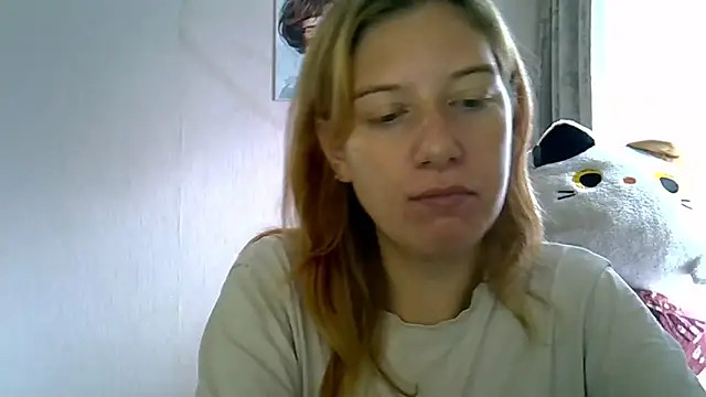 Lily Ember online show from September 27, 2025, 10:10 am