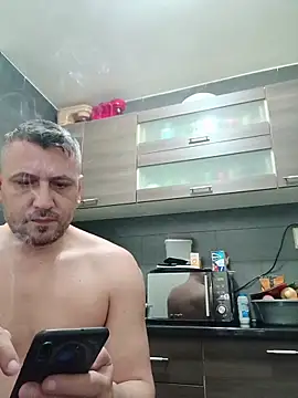 Snapshot of Aly-john1985 chatting on November 6, 2025, 6:45 pm Aly-john1985 online show from November 6, 2025, 6:45 pm