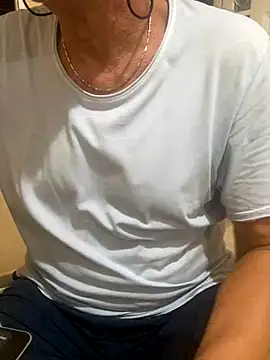 Unique X perience online show from September 17, 2025, 3:19 am