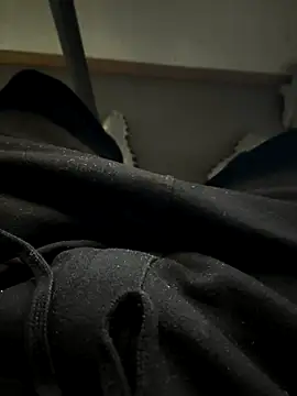 Monsterboy18 online show from December 3, 2025, 9:47 pm