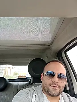 cazzoduroduro26 online show from April 13, 2026, 3:38 pm