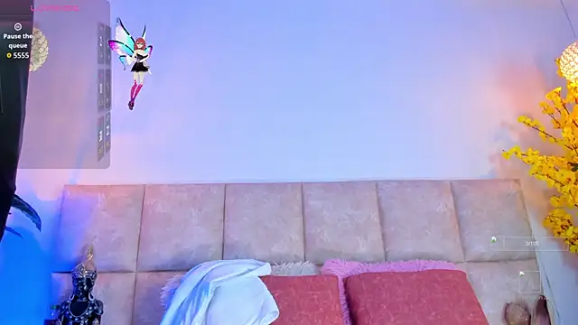 Snapshot of AbellaDannger chatting on October 19, 2025, 2:47 am AbellaDannger online show from October 19, 2025, 2:47 am