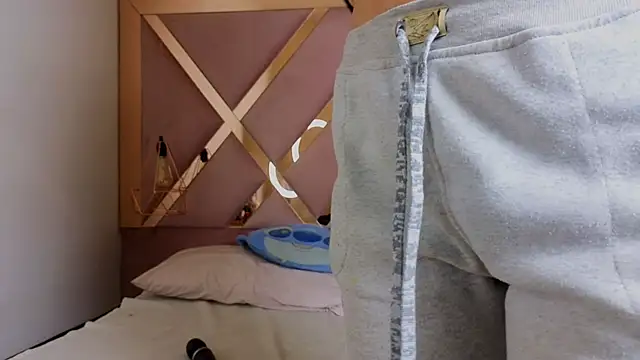 Sthephany grand online show from November 21, 2025, 3:44 pm