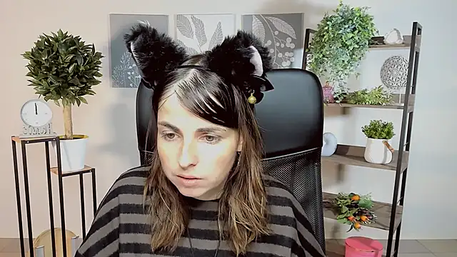 MartaEdams online show from October 15, 2025, 6:11 am