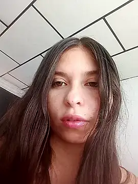 Snapshot of Abbiprada chatting on January 5, 2026, 5:27 pm Abbiprada online show from January 5, 2026, 5:27 pm