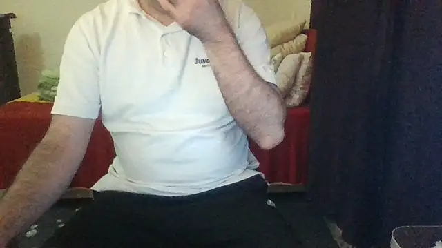 Snapshot of st206boy chatting on June 12, 2026, 11:24 pm st206boy online show from June 12, 2026, 11:24 pm