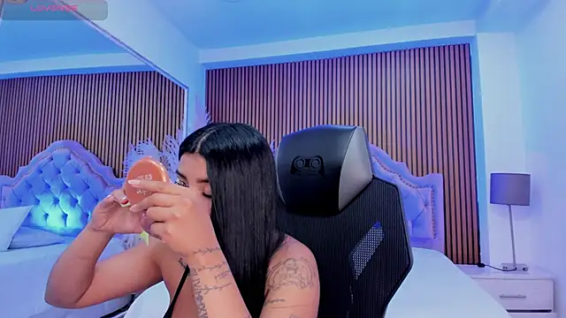 SelenaStonne online show from January 10, 2026, 8:04 pm