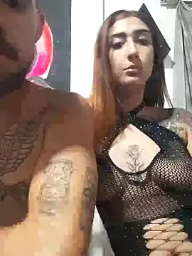 Snapshot of parejajuguetona420 chatting on March 3, 2026, 2:40 am parejajuguetona420 online show from March 3, 2026, 2:40 am