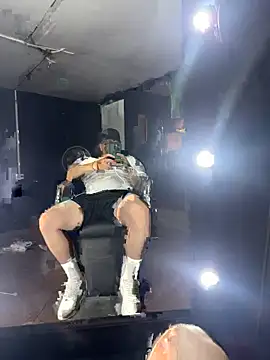 Snapshot of crazybarber69 chatting on September 18, 2025, 6:27 am crazybarber69 online show from September 18, 2025, 6:27 am