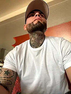 Snapshot of crazybarber69 chatting on November 19, 2025, 4:40 pm crazybarber69 online show from November 19, 2025, 4:40 pm