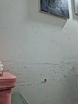 Snapshot of channell0 chatting on February 8, 2026, 4:43 am channell0 online show from February 8, 2026, 4:43 am