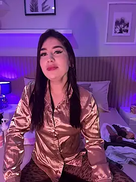 Snapshot of Amara_melodi chatting on July 3, 2026, 8:43 am Amara melodi online show from July 3, 2026, 8:43 am