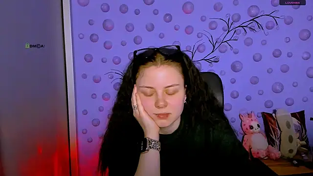 Snapshot of foxy_tease_ chatting on February 26, 2026, 8:31 pm foxy tease online show from February 26, 2026, 8:31 pm