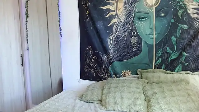 Snapshot of aphroditebloom chatting on October 25, 2025, 7:47 pm aphroditebloom online show from October 25, 2025, 7:47 pm