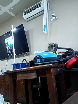 juanpa8453 online show from November 25, 2025, 5:24 pm