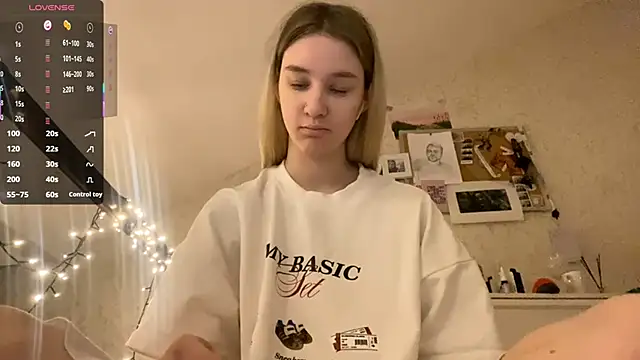 DanaCore online show from October 15, 2025, 3:38 am