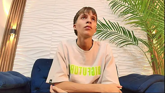 Snapshot of Pavo_tv chatting on May 20, 2026, 7:00 pm Pavo tv online show from May 20, 2026, 7:00 pm