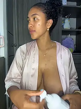 Mia sweet80 online show from October 15, 2025, 2:54 am